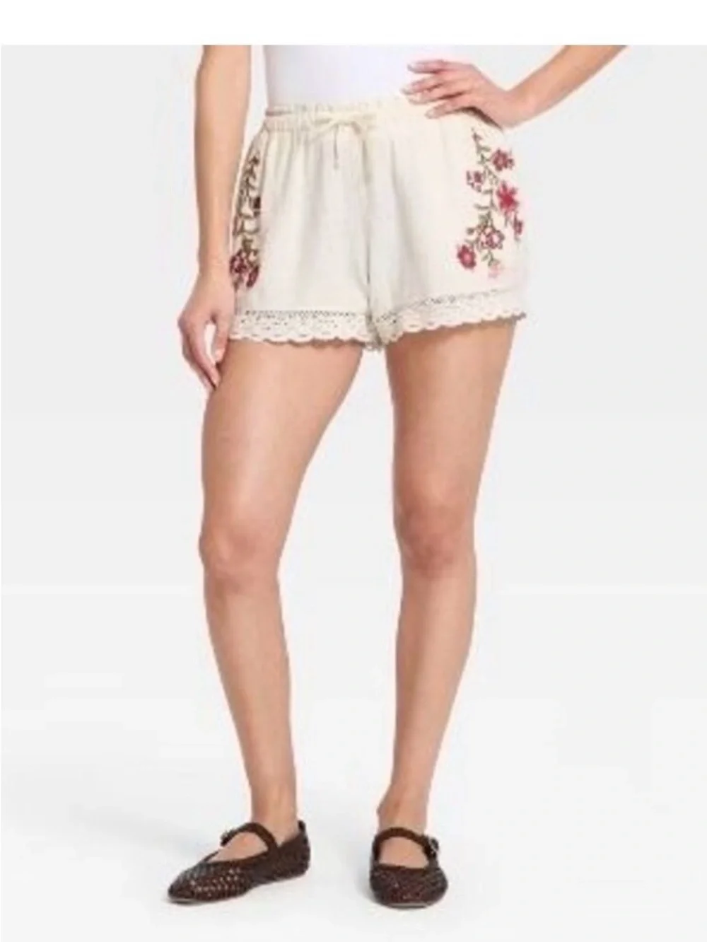 Linen/Rayon Cream Embroidered Lace-Trim High Waist Shorts